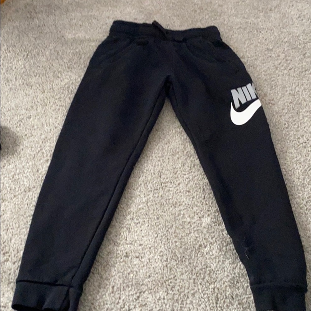 Kids Black Nike Sweatpants